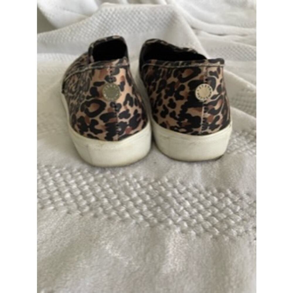 Steve Madden Slip On Leopard Sneaker, Size 8M - Picture 2 of 6